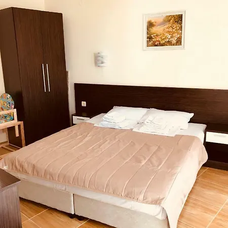 Apartment Paradise Dreams